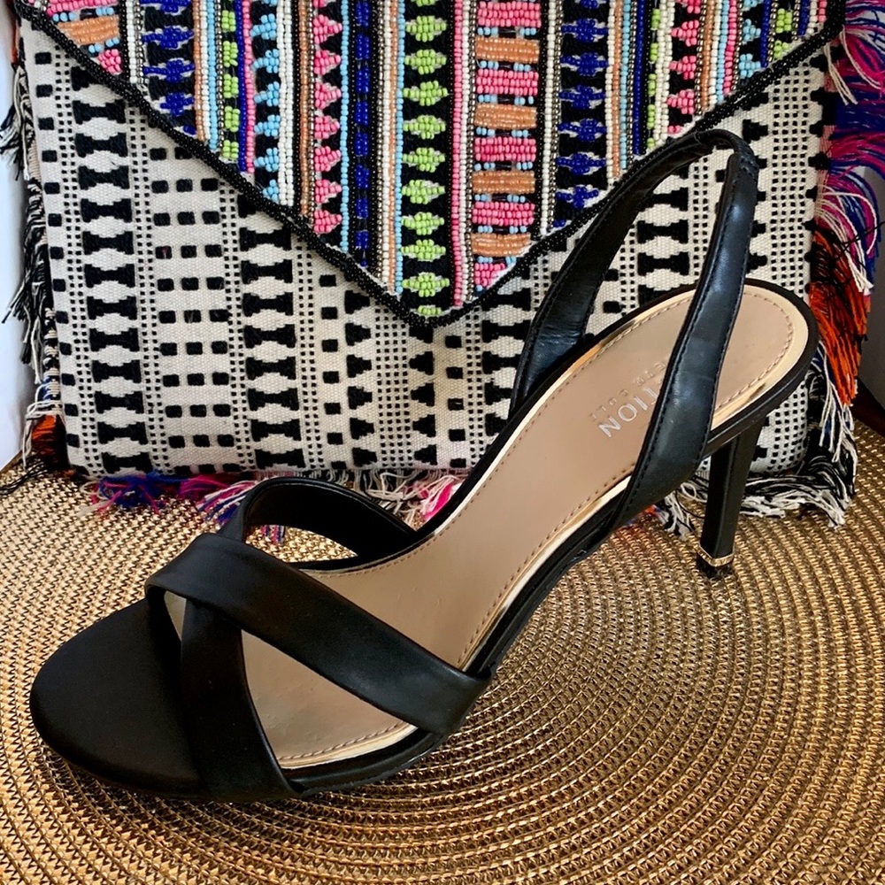 NEW Kenneth Cole Reaction Bobbi Slingback Heeled Sandals Black 9M
